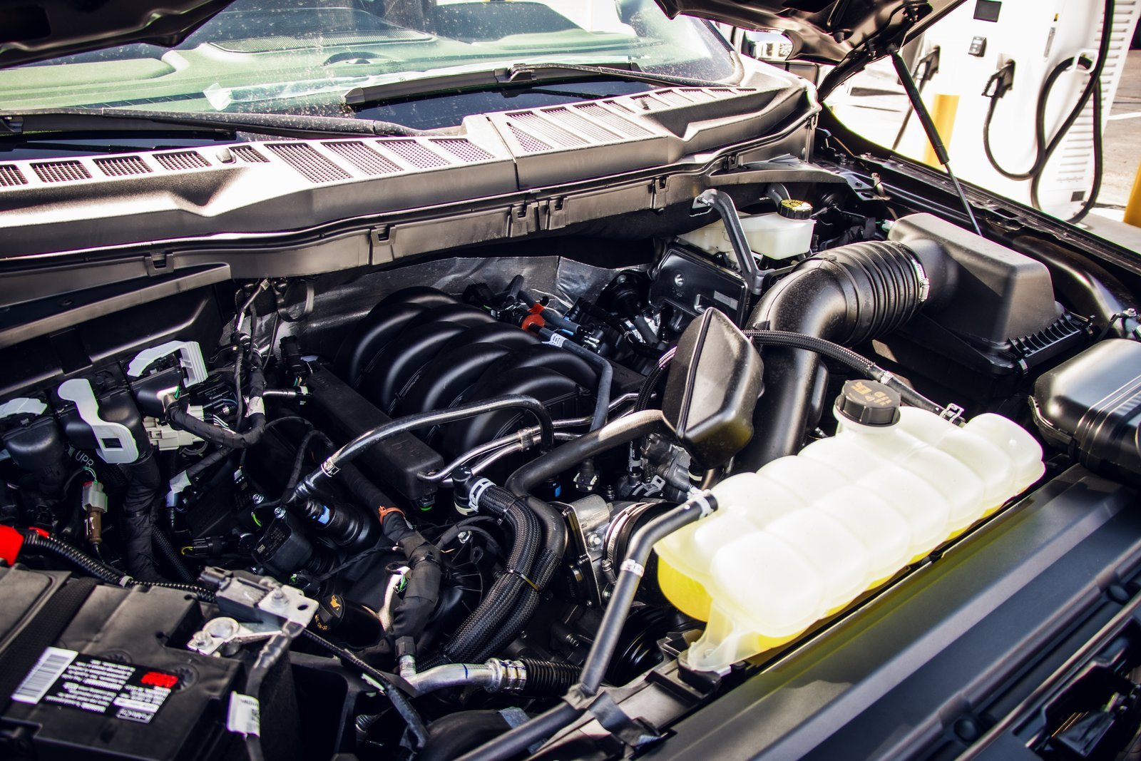 Certified 2024 Ford F150 Lariat w/ Bed Utility Package image 6