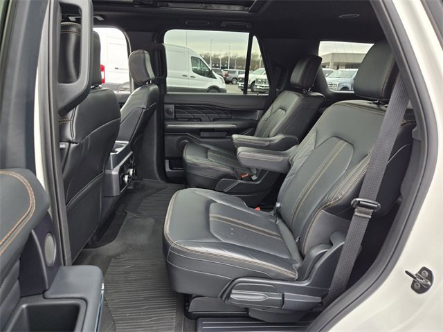 Certified 2024 Ford Expedition Platinum image 11