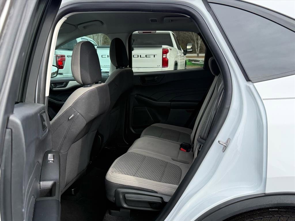 Certified 2022 Ford Escape SE w/ SE Sport Appearance Package image 13