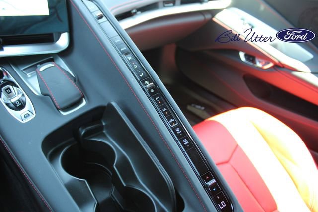 Used 2025 Chevrolet Corvette Stingray Coupe w/ 1LT RWD image 19