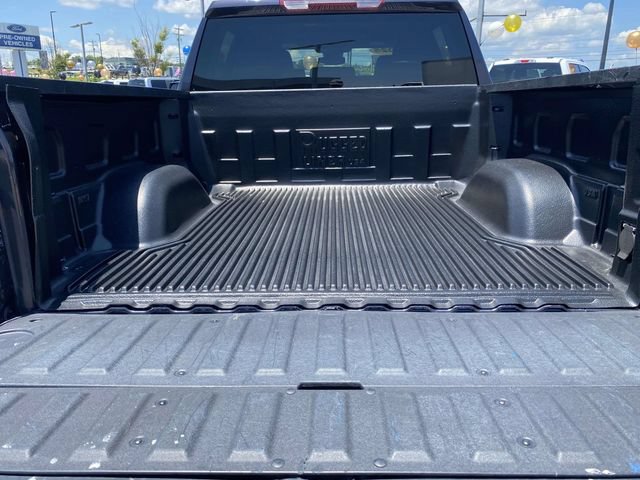 Used 2025 GMC Sierra 1500 SLT AWD/4WD image 10