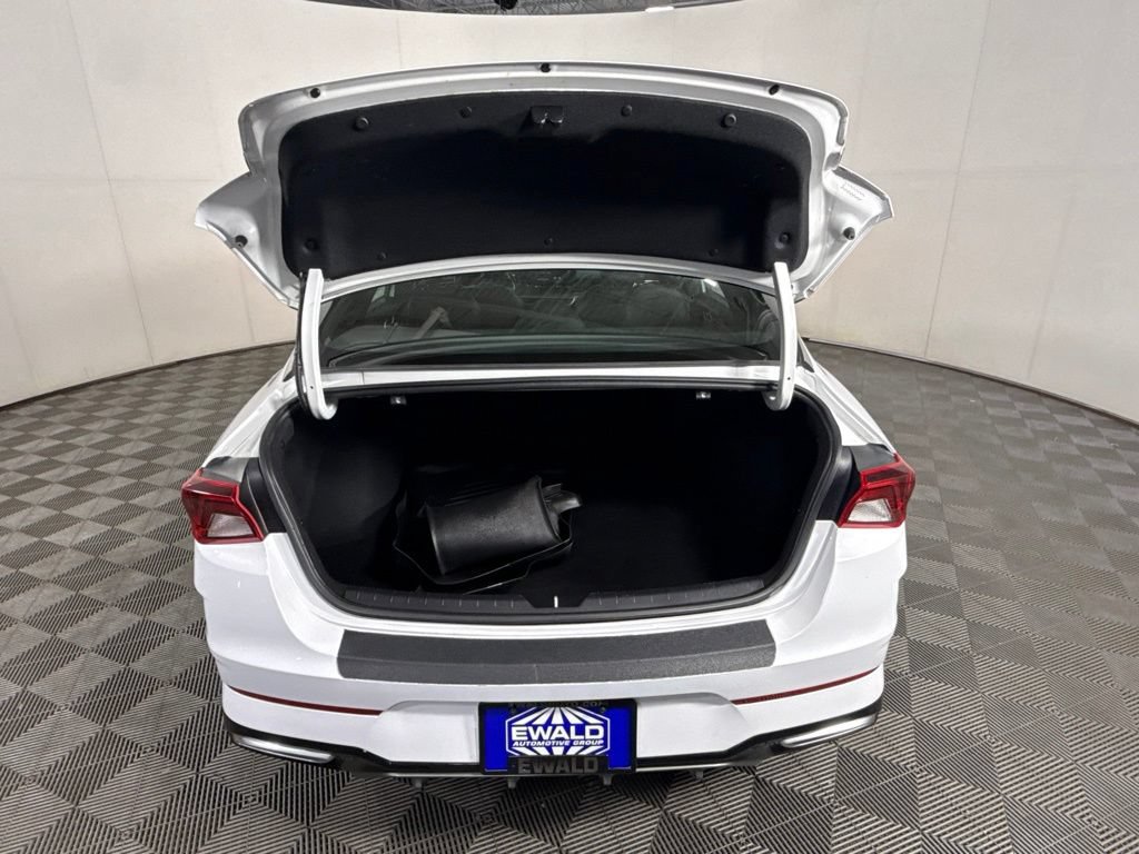 Used 2021 Kia K5 GT-Line AWD/4WD image 10