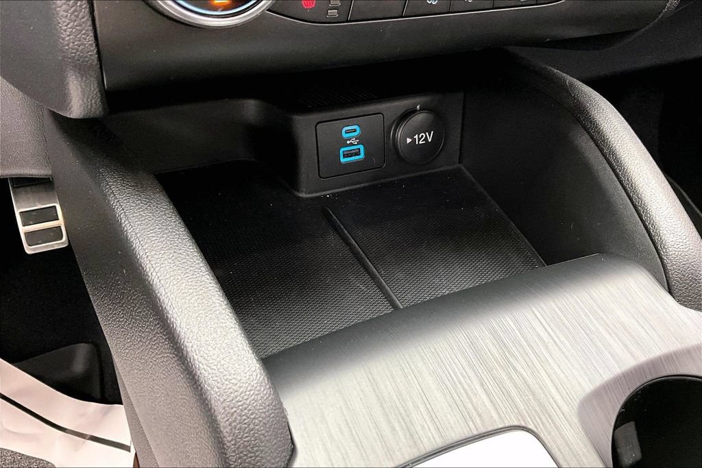 Certified 2023 Ford Escape ST-Line Select AWD/4WD image 32