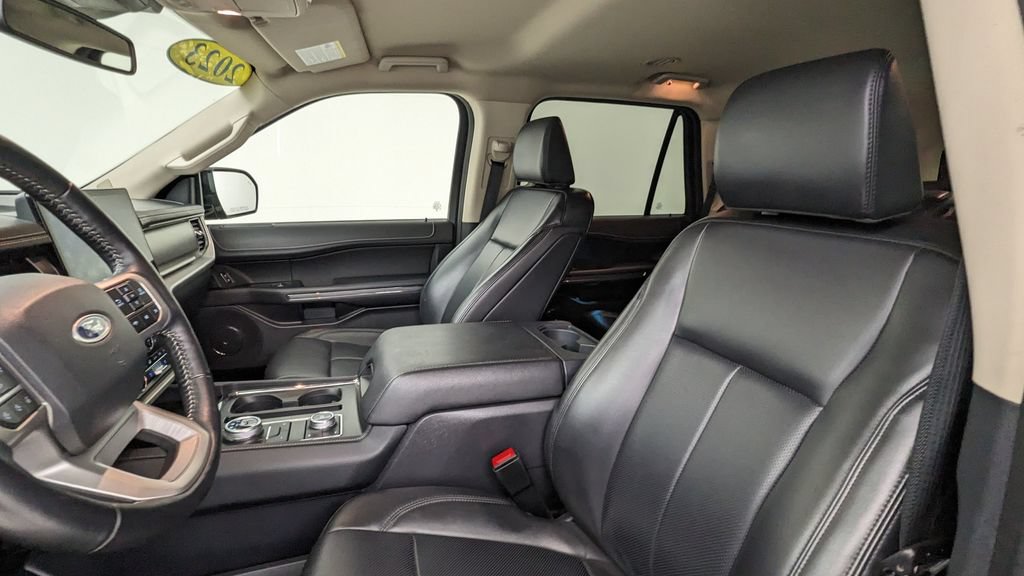 Certified 2023 Ford Expedition XLT AWD/4WD image 2