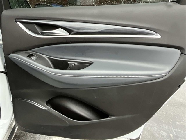 Used 2024 Buick Enclave Premium image 21
