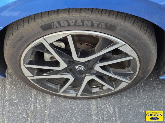 Used 2025 Nissan Sentra SR FWD image 3
