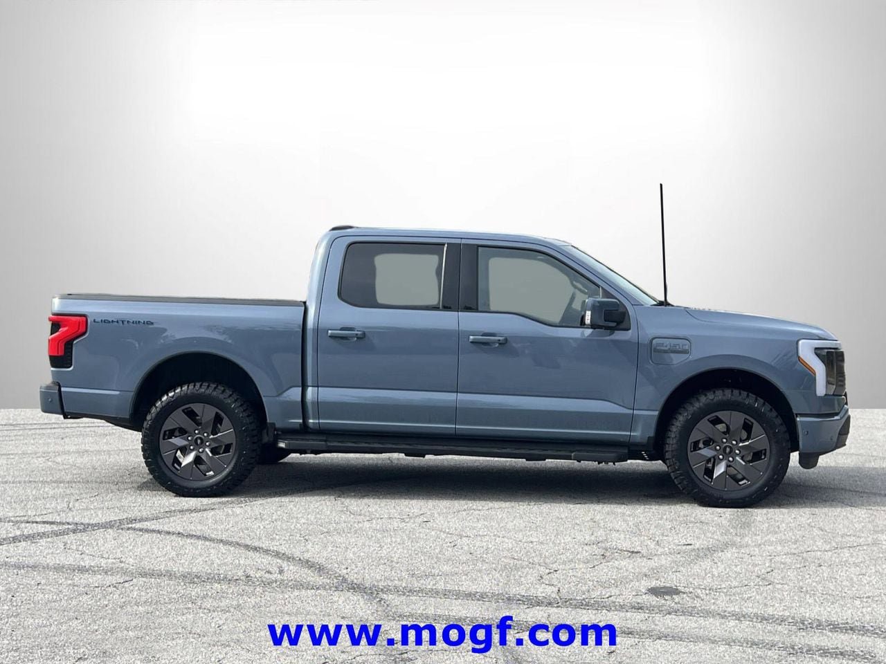 Certified 2023 Ford F150 Lightning Lariat w/ Equipment Group 511A High AWD/4WD image 31