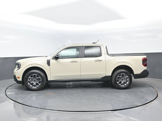 Certified 2025 Ford Maverick Lariat w/ Black Appearance Package AWD/4WD image 4