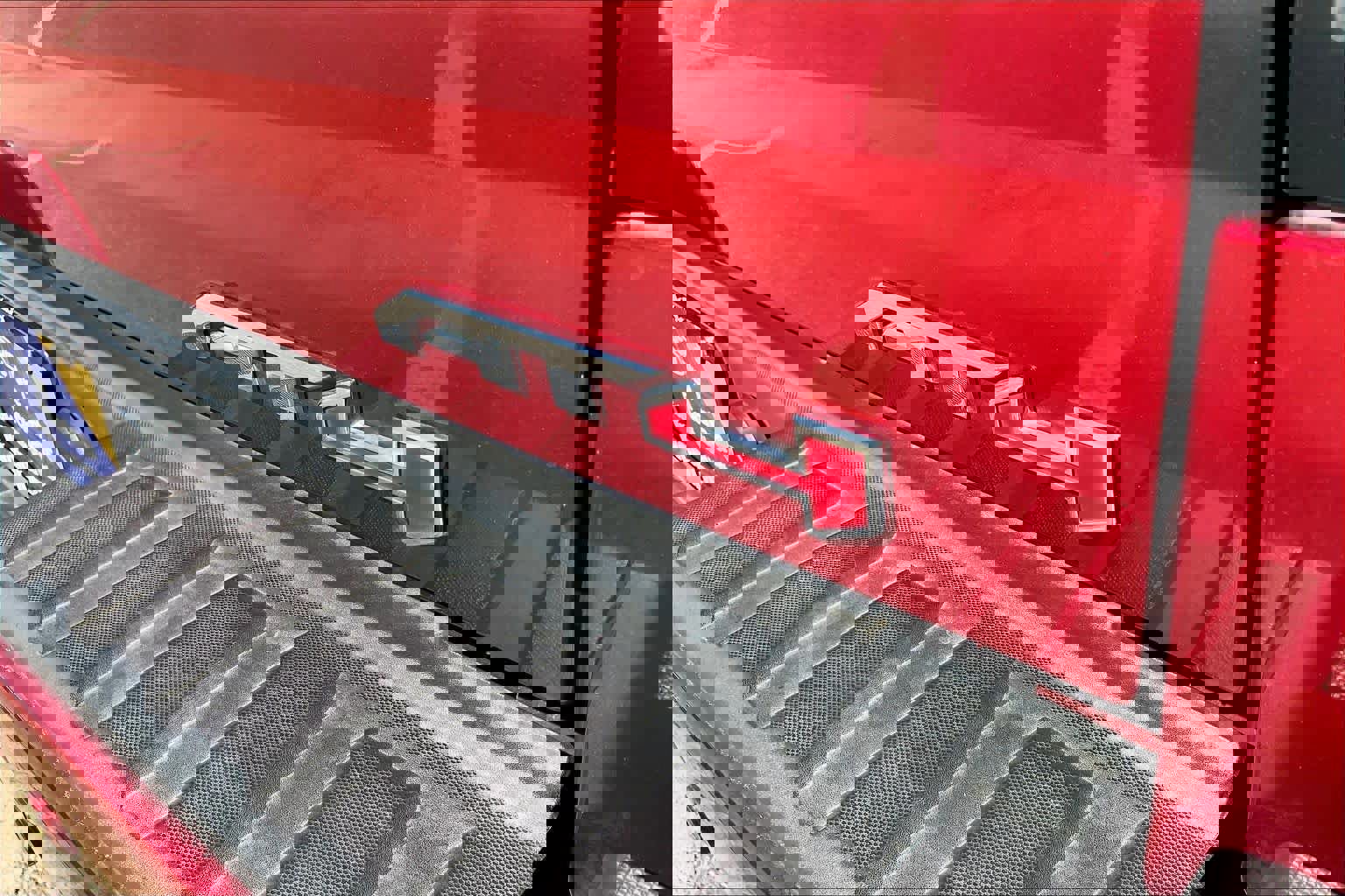 Used 2022 GMC Canyon AT4 w/ Driver Alert Package image 11