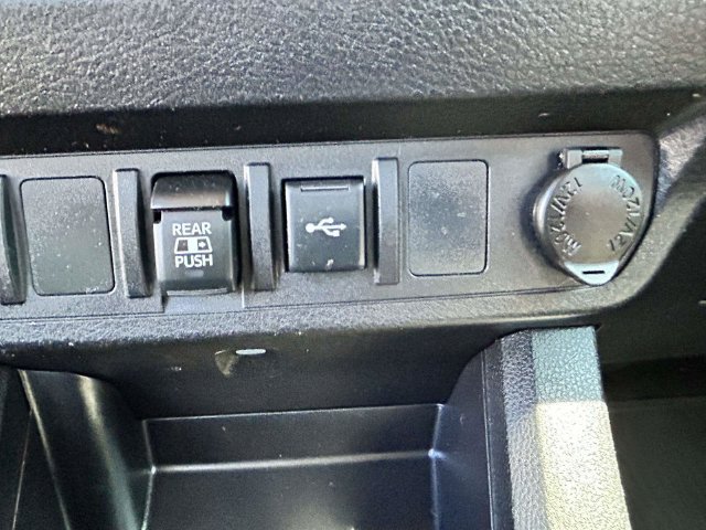 Used 2023 Toyota Tacoma SR5 w/ Technology Package AWD/4WD image 30