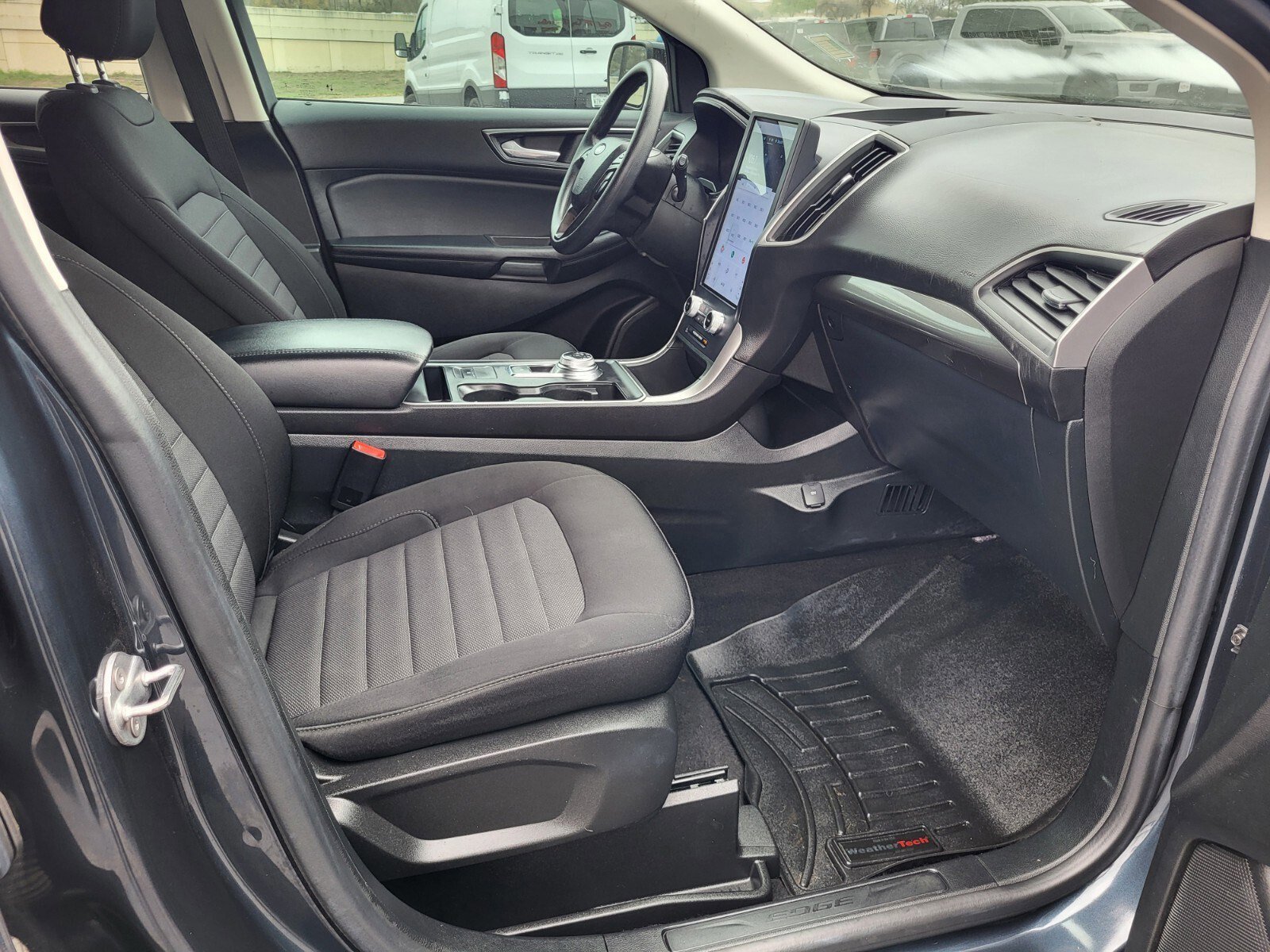 Certified 2022 Ford Edge SE w/ Black Appearance Package image 12