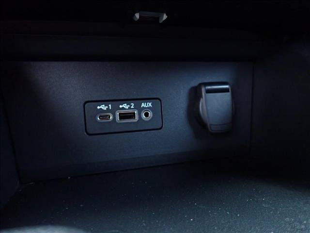 Used 2022 Nissan Sentra SR w/ Midnight Edition FWD image 16