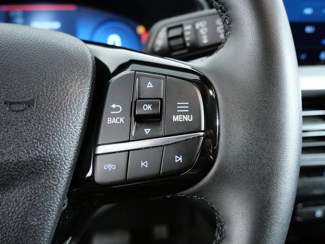Certified 2025 Ford Escape Platinum AWD/4WD image 23