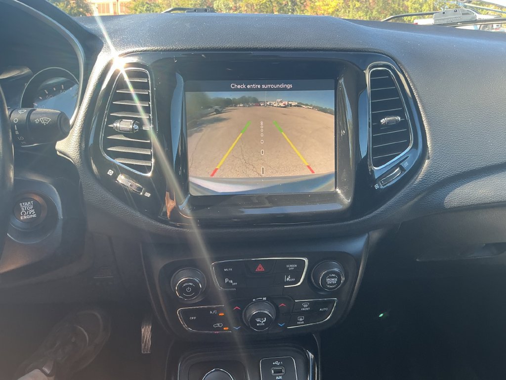 Used 2021 Jeep Compass Limited AWD/4WD image 28