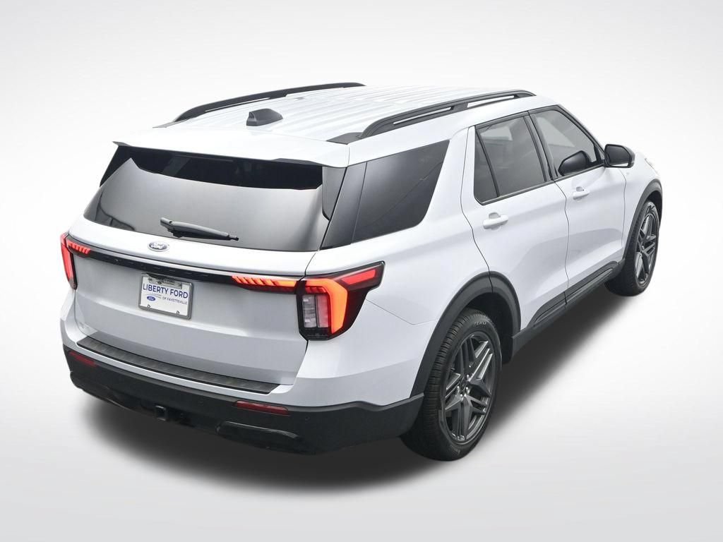 Certified 2026 Ford Explorer ST-Line w/ ST-Line Street Pack RWD image 24