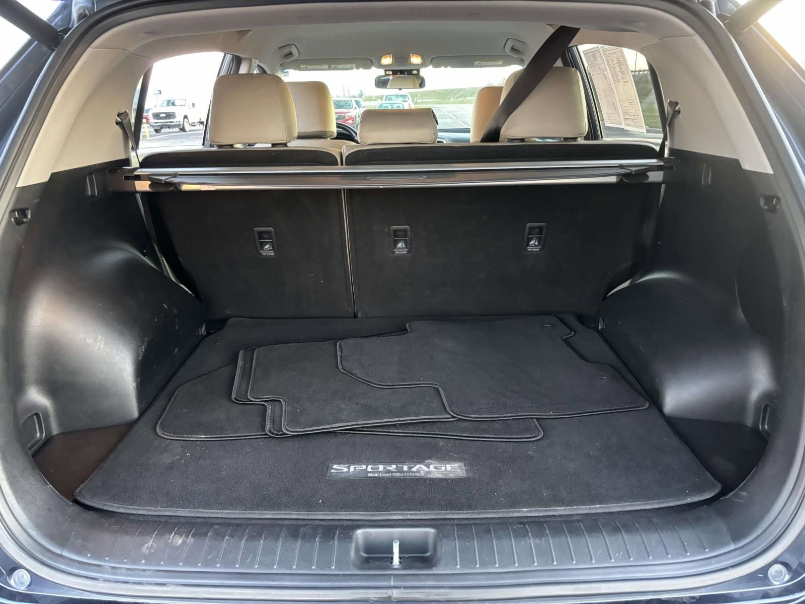 Used 2021 Kia Sportage EX image 11