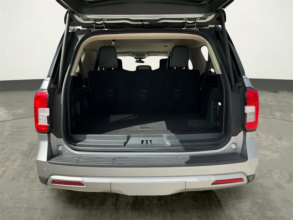 Certified 2023 Ford Expedition Max XLT image 21