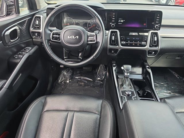 Used 2023 Kia Sorento S image 18