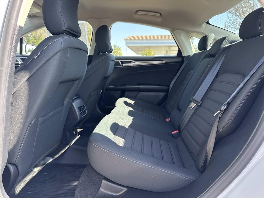 Certified 2019 Ford Fusion SE image 24