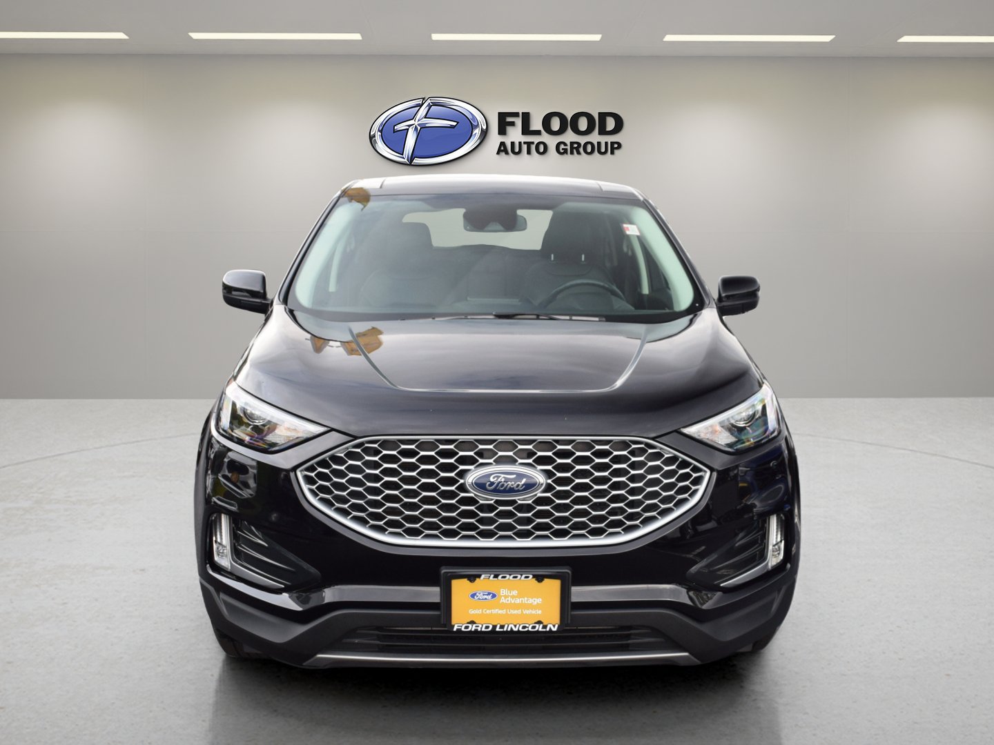 Certified 2023 Ford Edge SEL w/ Convenience Package AWD/4WD image 2