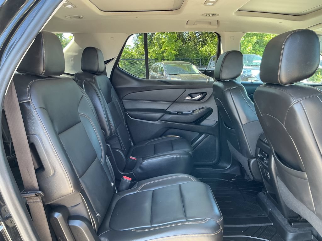 Used 2021 Chevrolet Traverse LT AWD/4WD image 17