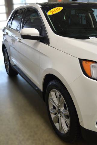 Certified 2020 Ford Edge Titanium w/ Equipment Group 301A AWD/4WD image 8