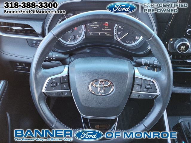 Used 2023 Toyota Highlander L image 19