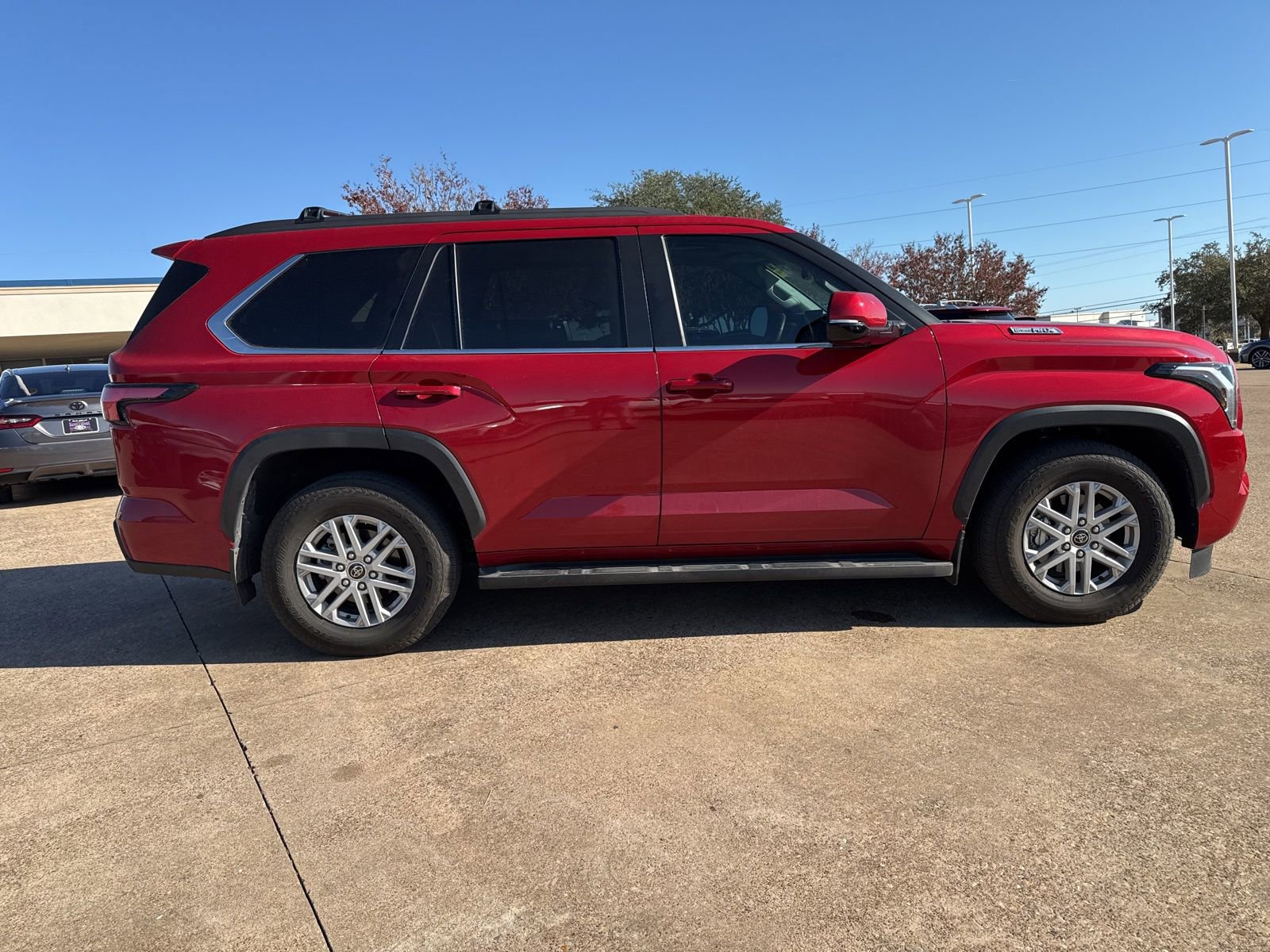 Used 2024 Toyota Sequoia SR5 image 8