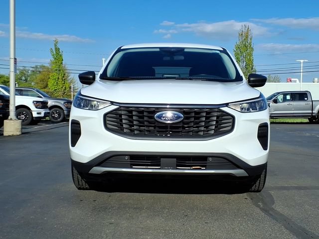 Certified 2023 Ford Escape Active AWD/4WD image 2