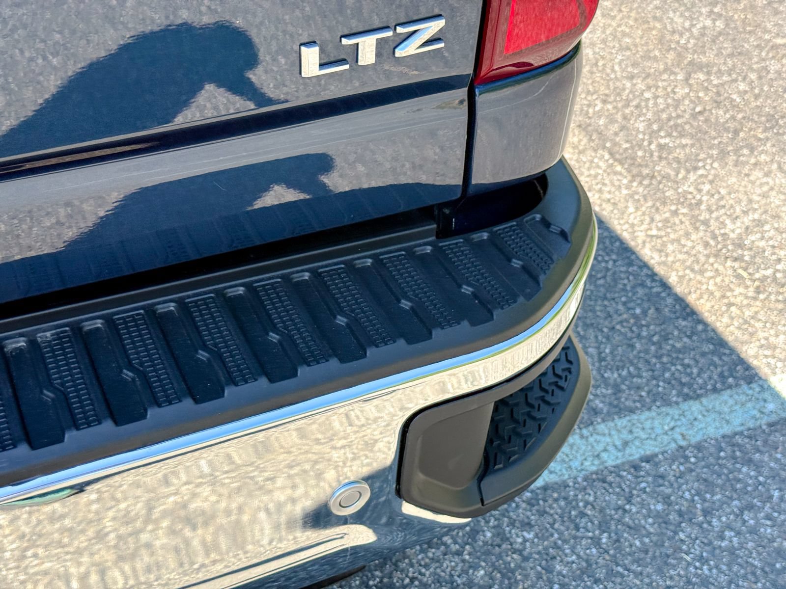 Used 2022 Chevrolet Silverado 2500 LTZ w/ LTZ Premium Package AWD/4WD image 14