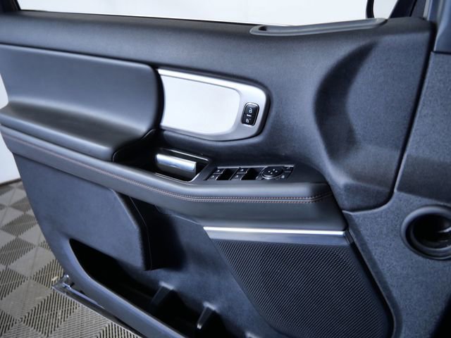 Certified 2025 Ford Expedition Active AWD/4WD image 26