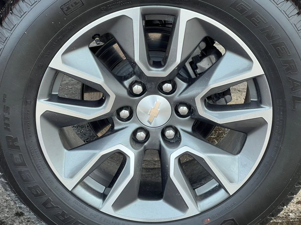 Used 2024 Chevrolet Silverado 1500 LT image 14