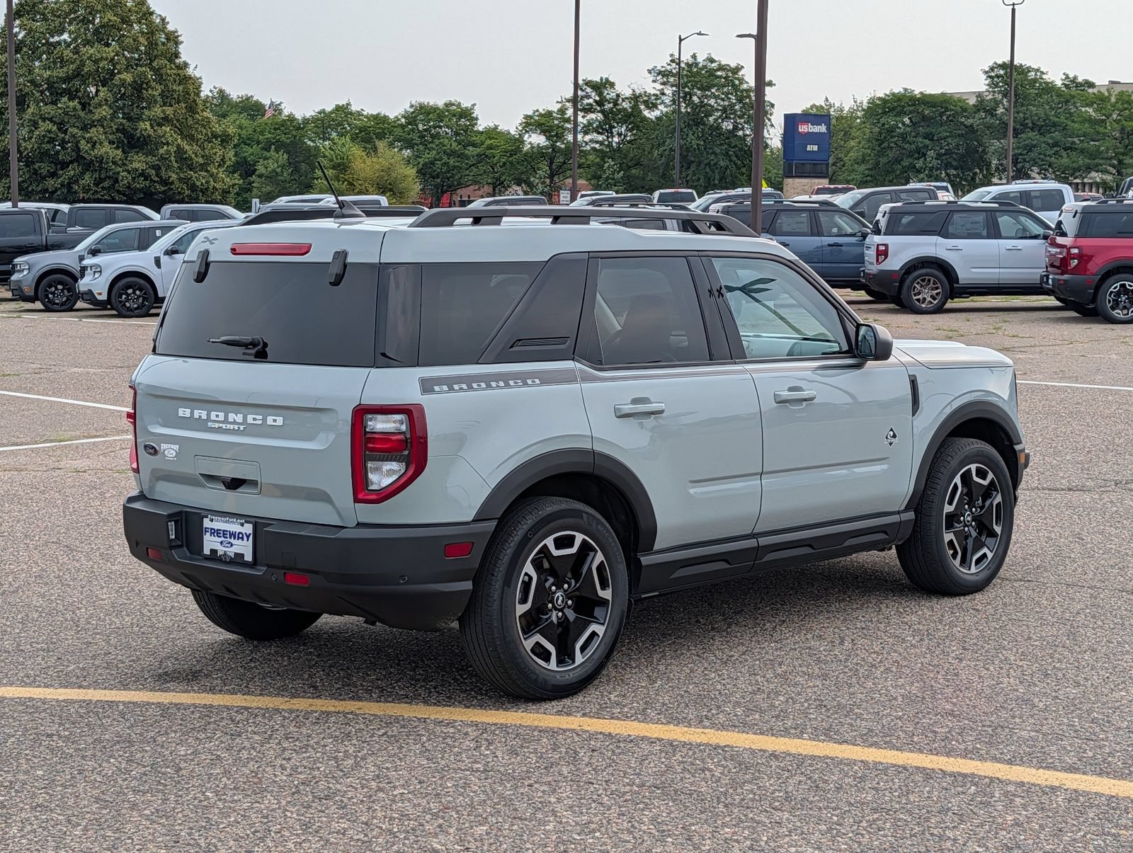 Certified 2023 Ford Bronco Sport Outer Banks w/ Topo Graphic Package AWD/4WD image 7