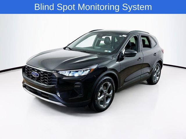 Certified 2025 Ford Escape ST-Line FWD image 3