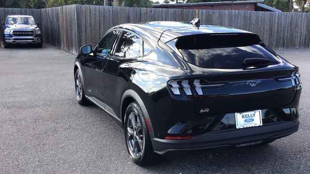 Certified 2022 Ford Mustang Mach-E Select w/ Comfort/Technology Package image 3