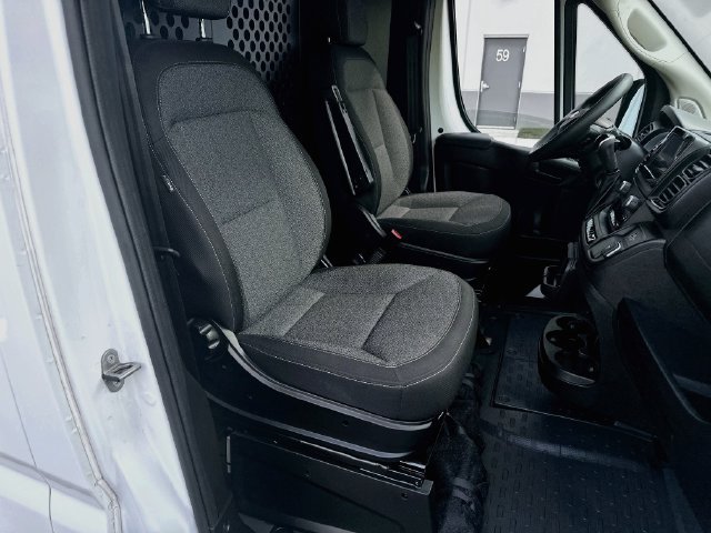 Used 2025 RAM ProMaster 2500 w/ U-Haul Equipment Group FWD image 21
