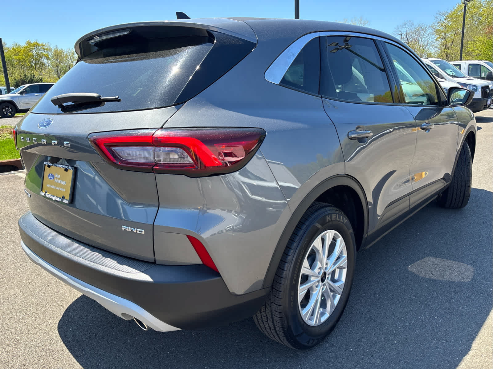 Certified 2024 Ford Escape Active AWD/4WD image 32