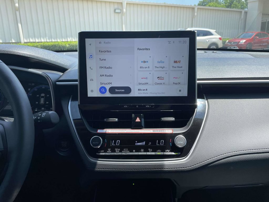Used 2026 Toyota Corolla Cross XLE FWD image 21