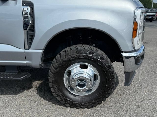 Certified 2024 Ford F350 XL w/ XL Chrome Package AWD/4WD image 8
