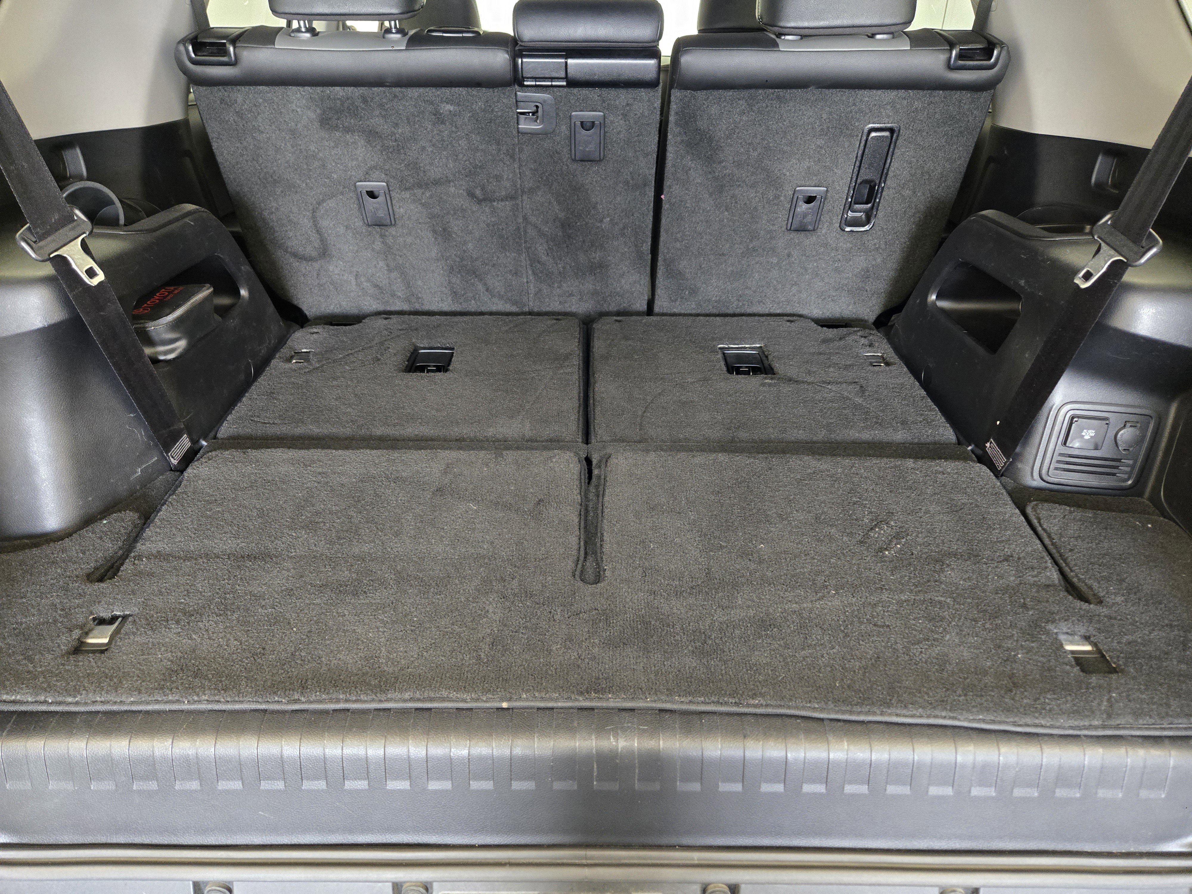 Used 2021 Toyota 4Runner SR5 Premium image 30