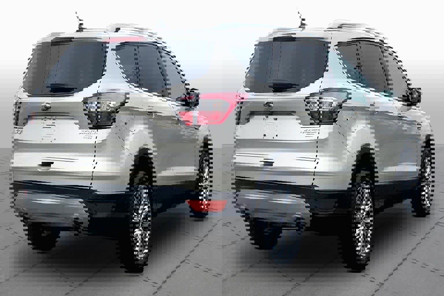 Certified 2018 Ford Escape SE w/ Ford Safe & Smart Package AWD/4WD image 4