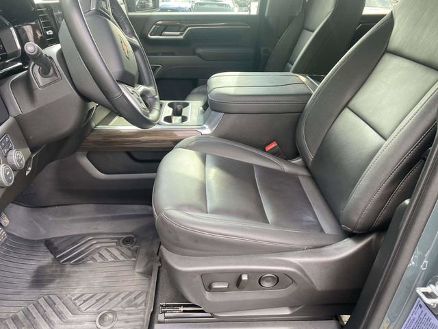 Used 2025 Chevrolet Silverado 2500 LT w/ All Star Edition AWD/4WD image 16