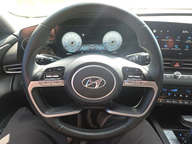 Used 2023 Hyundai Elantra SEL w/ Convenience Package FWD image 29