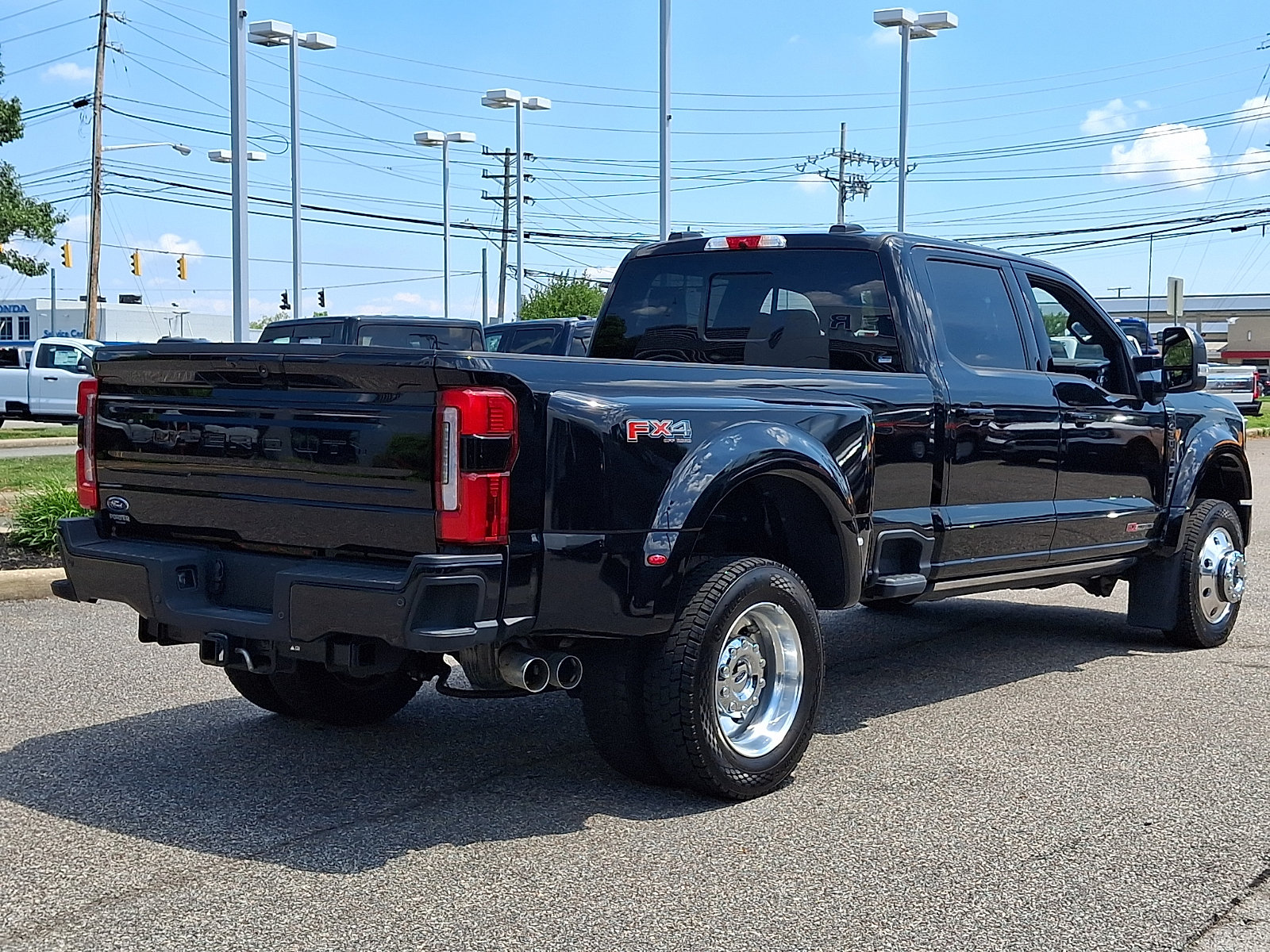 Certified 2026 Ford F450 Platinum w/ FX4 Off-Road Package AWD/4WD image 11