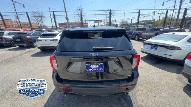 Certified 2023 Ford Explorer ST-Line AWD/4WD image 3