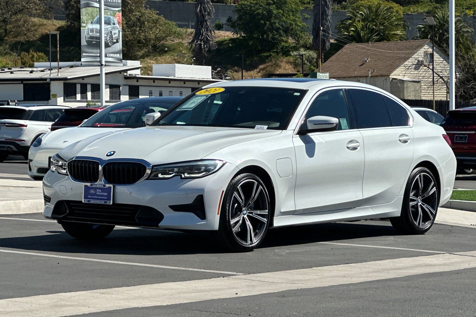 Used 2021 BMW 330e w/ Convenience Package RWD image 7