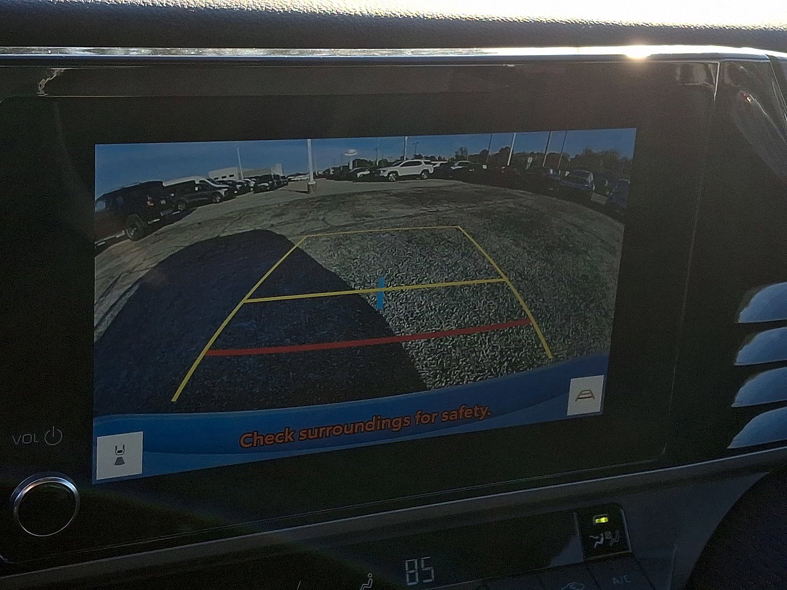 Used 2025 Toyota Camry SE FWD image 16