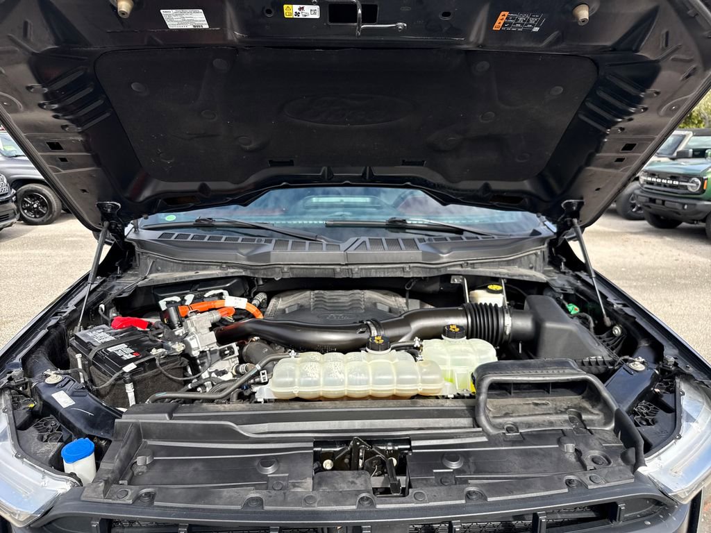 Certified 2021 Ford F150 Lariat w/ Equipment Group 502A High image 31