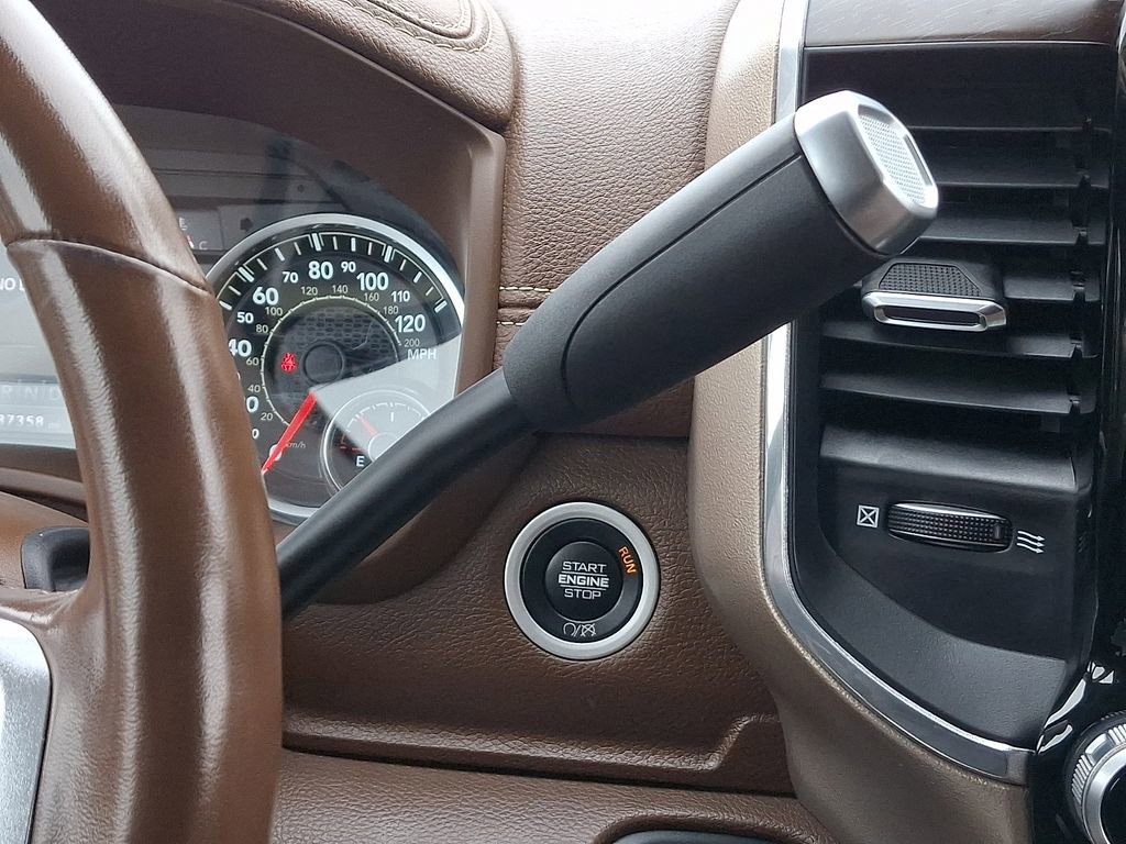 Used 2022 RAM 3500 Laramie AWD/4WD image 15