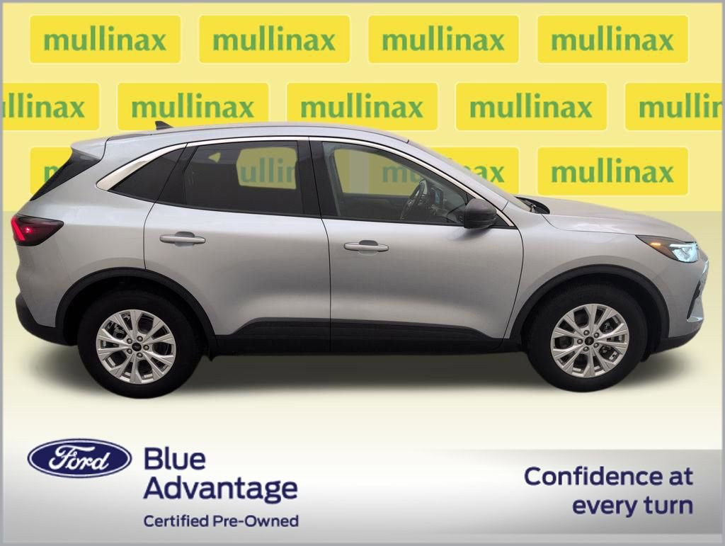 Certified 2024 Ford Escape Active w/ Cold Weather Package image 2